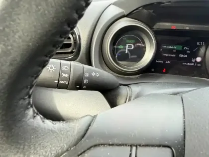 Photo 24 Toyota Yaris Hybride 1.5 HYBRID 116H DESIGN AWD AUTO