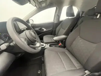 Photo 17 Toyota Yaris Hybride 116h Active