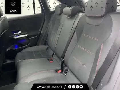 Photo 12 Mercedes GLA 200 d AMG Line