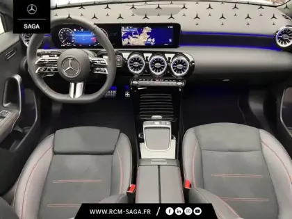 Photo 10 Mercedes Classe A 200 AMG Line