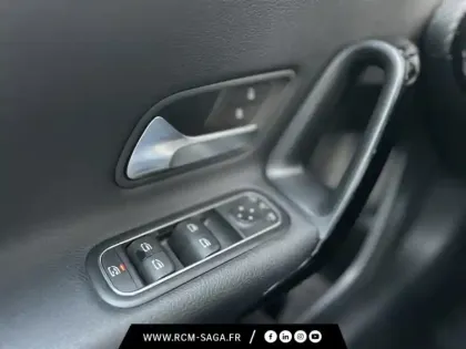 Photo 16 Mercedes Classe A 180 d 116ch Style Line 7G-DCT