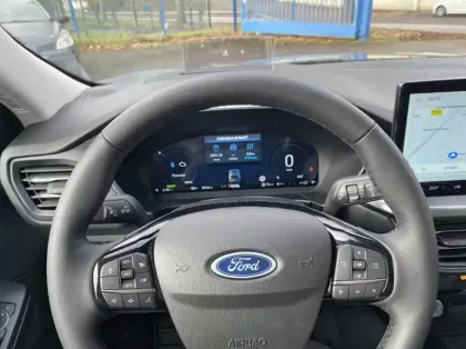 Photo 6 Ford Kuga 2.5 Duratec 180ch Hybrid FlexiFuel Titanium Business Powershift