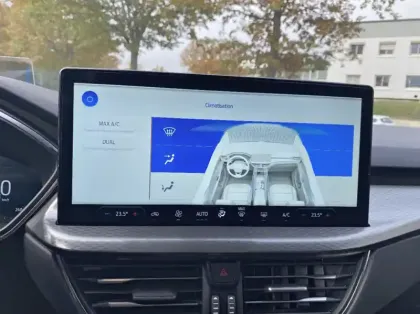 Photo 4 Ford Kuga 2.5 Duratec 180ch Hybrid FlexiFuel Titanium Business Powershift