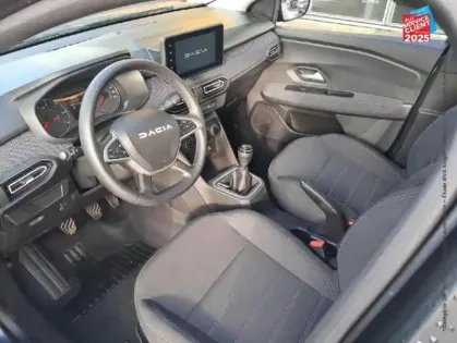 Photo 14 Dacia Sandero  1.0 TCe 90ch Expression Camera