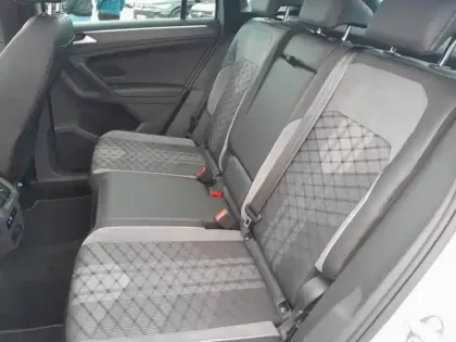 Photo 14 Volkswagen Tiguan  1.4 eHybrid 245ch R-Line DSG6