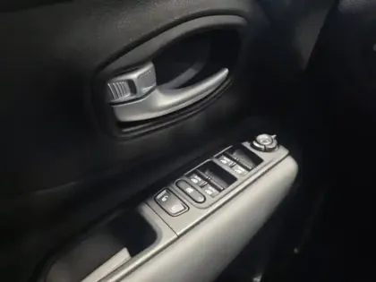 Photo 13 Jeep Renegade  1.5 Turbo T4 130ch MHEV S BVR7