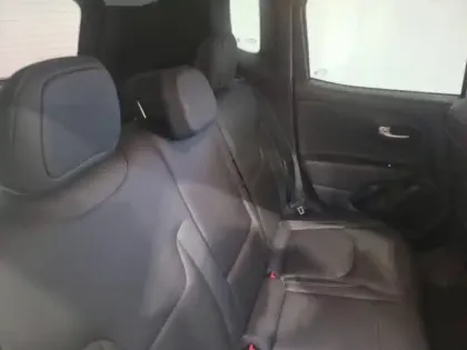 Photo 7 Jeep Renegade  1.5 Turbo T4 130ch MHEV S BVR7