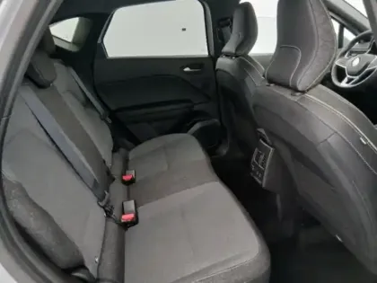 Photo 14 Renault Captur  1.6 E-Tech full hybrid 145ch Techno