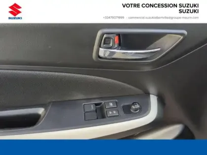 Photo 9 Suzuki Swift  1.2 Dualjet Hybrid 83ch Privilège AllGrip