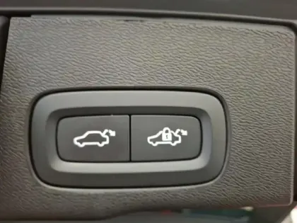 Photo 14 Volvo Xc60  T8 Hybride Rechargeable 455ch Ultra Style Chrome Geartronic 8 AWD