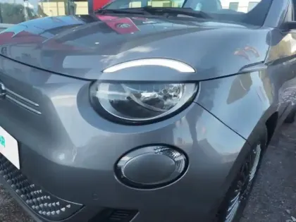 Photo 11 Fiat 500c  e 118ch Icône