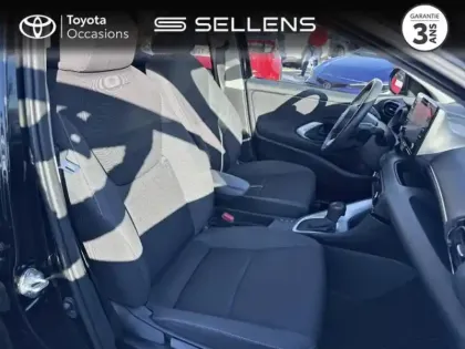 Photo 5 Toyota Yaris  116h Design 5p MY22