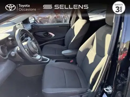 Photo 10 Toyota Yaris  116h Design 5p MY22