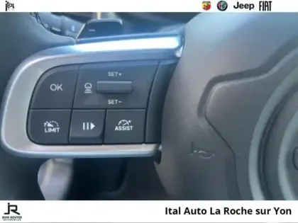 Photo 12 Jeep Avenger  1.2 Turbo T3 145ch MHEV Overland BVR6 4xe