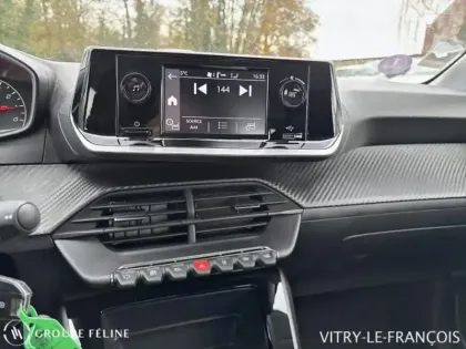 Photo 13 Peugeot 208  1.2 PureTech 75ch S&S Like