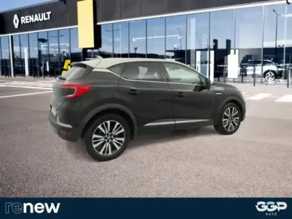 Photo 7 Renault Captur  1.6 E-Tech hybride rechargeable 160ch Initiale Paris -21