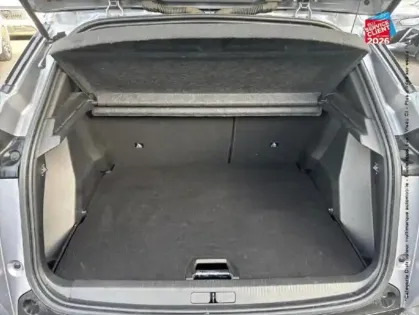 Photo 13 Peugeot 2008  e- 136ch Style