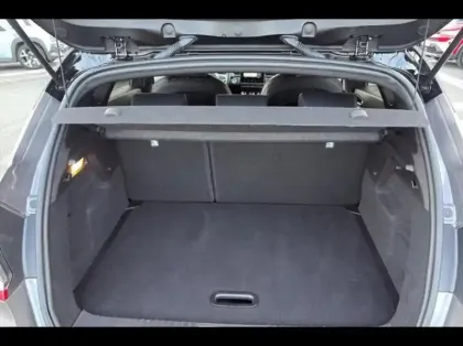 Photo 11 Renault Captur  1.6 E-Tech hybride 145ch Rive Gauche