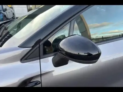 Photo 13 Renault Captur  1.6 E-Tech hybride 145ch Rive Gauche