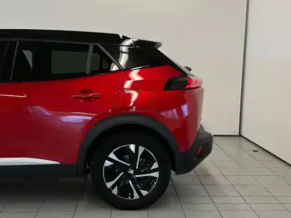 Photo 5 Peugeot 2008  e- 136ch GT