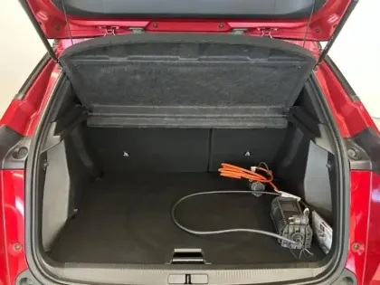 Photo 10 Peugeot 2008  e- 136ch GT