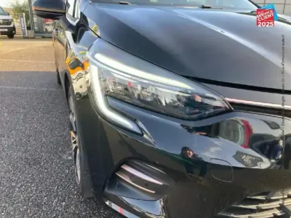 Photo 12 Renault Clio  1.6 E-Tech hybride 140ch Lutecia -21N