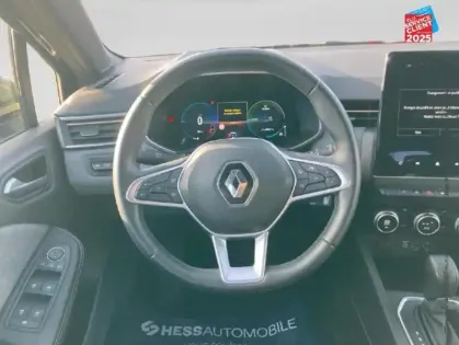 Photo 11 Renault Clio  1.6 E-Tech hybride 140ch Lutecia -21N