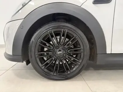 Photo 8 Mini Mini  Cooper 136ch Edition Premium Plus BVA7