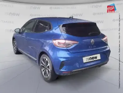 Photo 22 Renault Clio  1.6 E-Tech 145ch full hybrid Techno - 24 Camera GPS