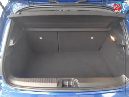 Photo 13 Renault Clio  1.6 E-Tech 145ch full hybrid Techno - 24 Camera GPS