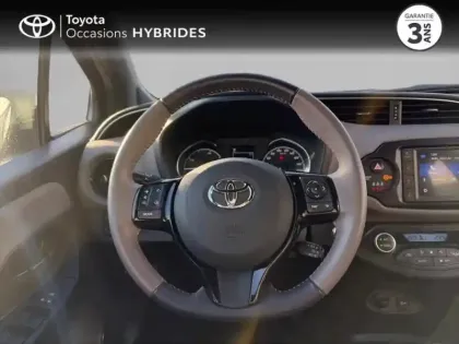 Photo 13 Toyota Yaris  100h Collection 5p RC19