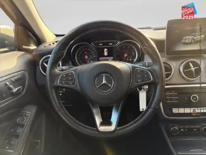 Photo 11 Mercedes GLA  200 156ch Fascination 7G-DCT Euro6d-T
