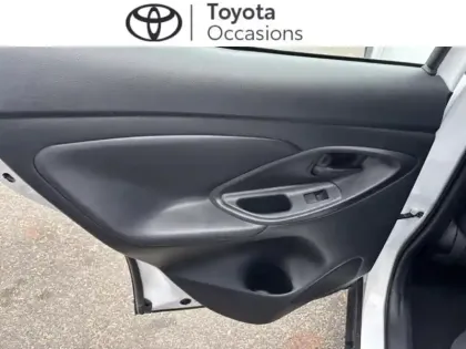 Photo 14 Toyota Yaris  Cross 116h Dynamic MC24
