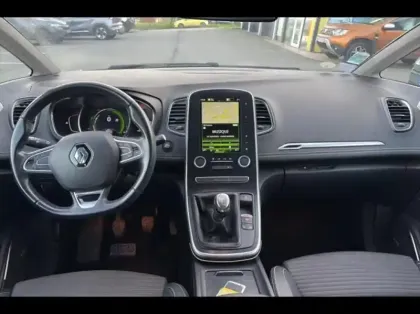 Photo 8 Renault Scenic  1.7 Blue dCi 120ch Intens