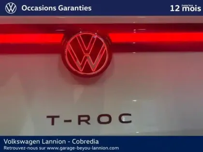 Photo 14 Volkswagen T-roc  1.5 eTSI 150ch R-Line DSG7
