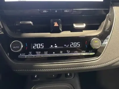 Photo 11 Toyota Corolla  Touring Spt 1.8 140ch Design MY24