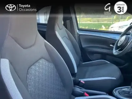 Photo 5 Toyota Aygo  X 1.0 VVT-i 72ch Design S-CVT MY24