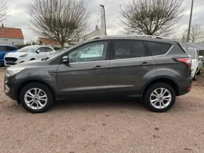 Photo 7 Ford Kuga  1.5 TDCi 120ch Stop&Start Titanium 4x2 Euro6.2