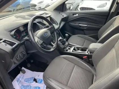 Photo 9 Ford Kuga  1.5 TDCi 120ch Stop&Start Titanium 4x2 Euro6.2