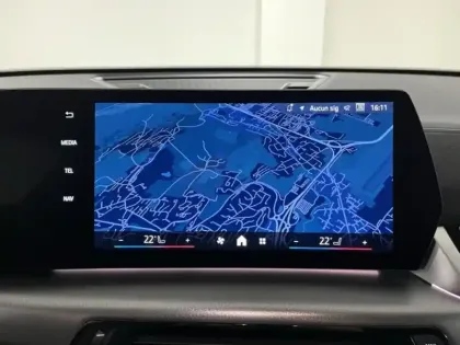 Photo 13 BMW X2  i eDrive20 204ch