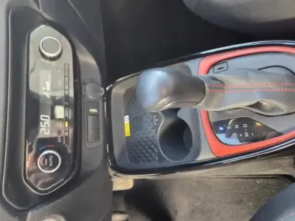 Photo 12 Toyota Aygo  X 1.0 VVT-i 72ch Collection S-CVT