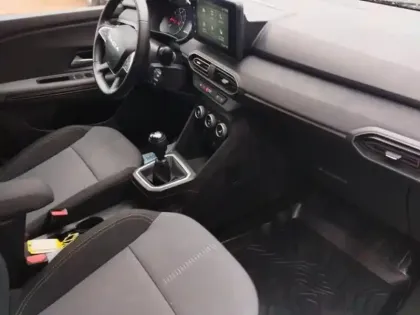 Photo 10 Dacia Jogger  1.0 ECO-G 100ch Extreme+ 5 places