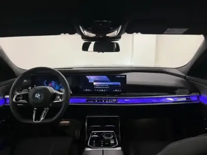 Photo 7 BMW Serie 7 Série 7 750eA xDrive 489ch M Sport