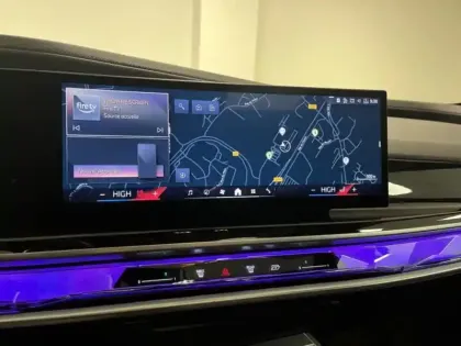 Photo 11 BMW Serie 7 Série 7 750eA xDrive 489ch M Sport