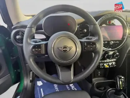 Photo 11 Mini Mini  Cooper SE 184ch Edition Premium BVA 5CV Siege chauf Camera