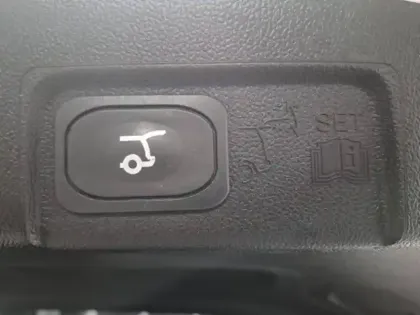 Photo 8 Ford Puma  1.0 Flexifuel 125 ch S&S mHEV Titanium