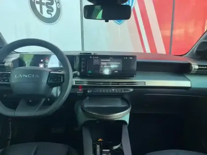 Photo 14 Lancia Ypsilon  1.2 Ibrida 110ch eDCT6