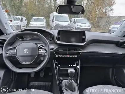 Photo 7 Peugeot 2008  1.2 PureTech 130ch S&S Allure