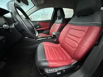 Photo 5 Citroën C4  Moteur électrique 136ch (100 kW) Shine Pack Automatique