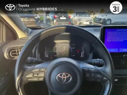 Photo 12 Toyota Yaris  116h Design 5p MY22